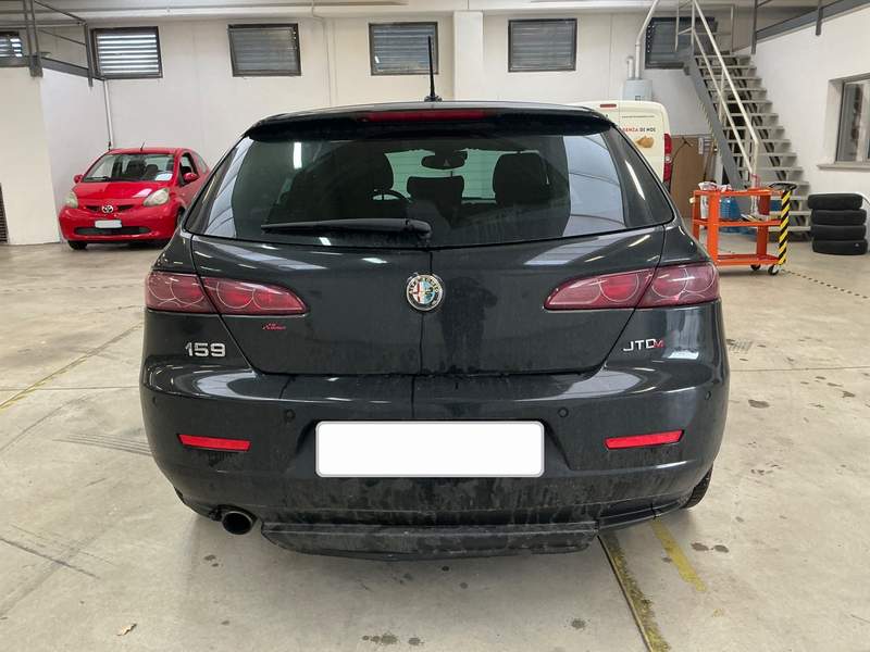 Alfa Romeo 159 Break 2.0JTDM ieftin, rate, avans 0 - 2011 - 3.450 EUR - imagine 4