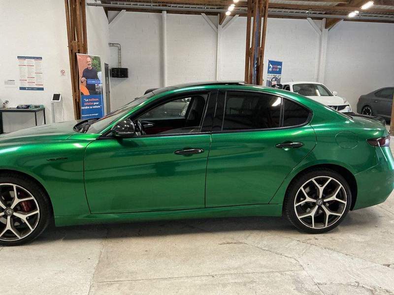 Alfa Romeo Giulia 2.0 Turbo Veloce AWD 280CP - rate, garantie - 2018 - 21.350 EUR - imagine 2