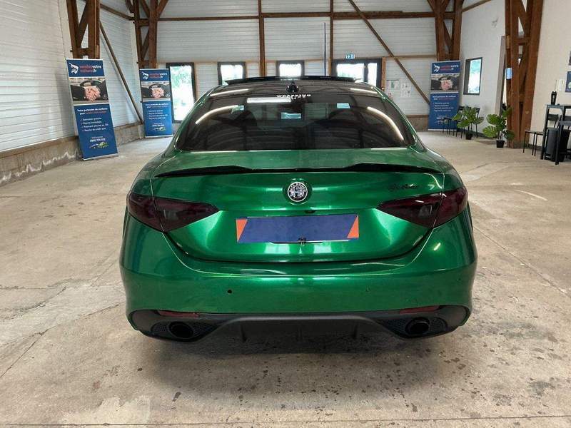 Alfa Romeo Giulia 2.0 Turbo Veloce AWD 280CP - rate, garantie - 2018 - 21.350 EUR - imagine 4