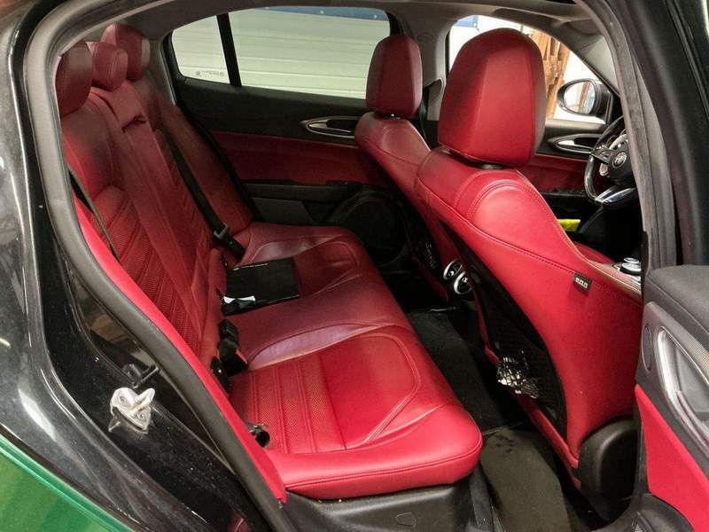 Alfa Romeo Giulia 2.0 Turbo Veloce AWD 280CP - rate, garantie - 2018 - 21.350 EUR - imagine 10