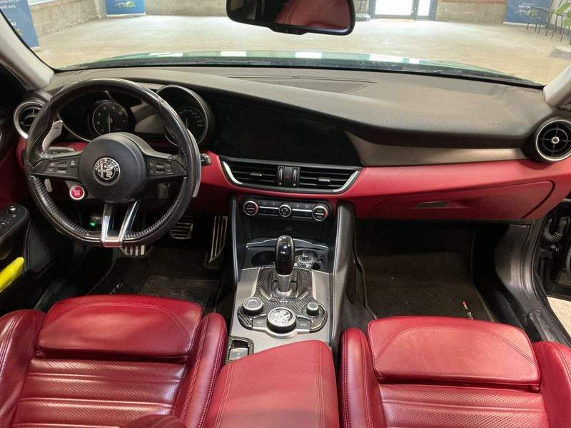 Alfa Romeo Giulia 2.0 Turbo Veloce AWD 280CP - rate, garantie - 2018 - 21.350 EUR - imagine 12