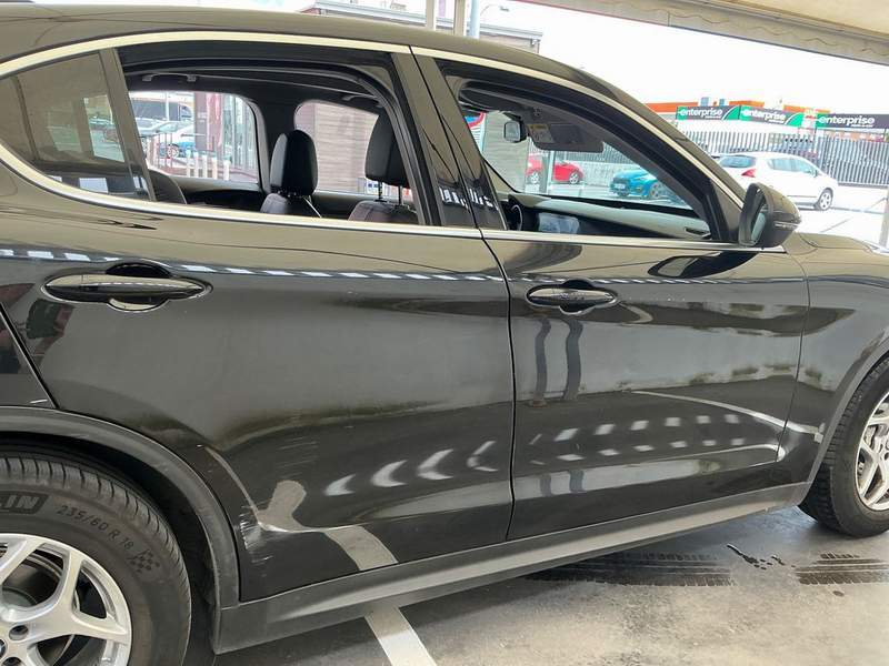 Alfa Romeo Stelvio 2.2JTDM Automat - leasing, rate, garantie - 2020 - 21.080 EUR - imagine 6