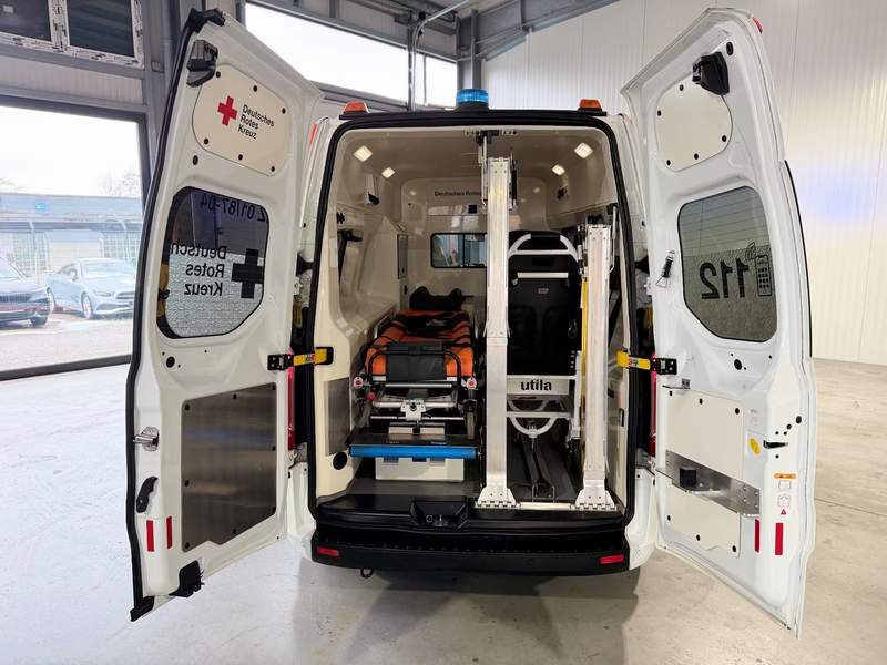 Ford Custom L2H2 Salvare | Ambulanta, rate, leasing - 2020 - 23.900 EUR - imagine 5