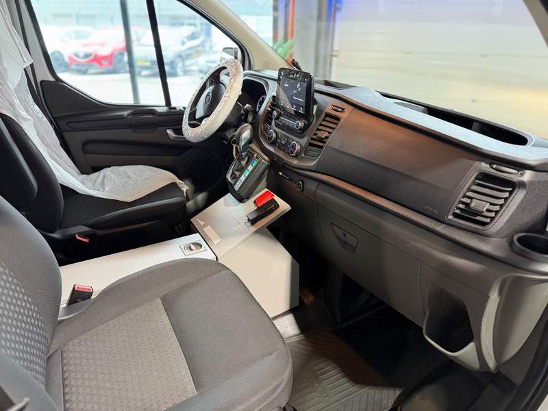 Ford Custom L2H2 Salvare | Ambulanta, rate, leasing - 2020 - 23.900 EUR - imagine 15