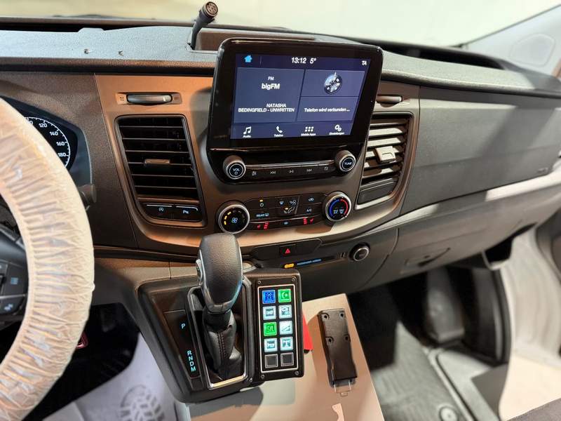 Ford Custom L2H2 Salvare | Ambulanta, rate, leasing - 2020 - 23.900 EUR - imagine 12