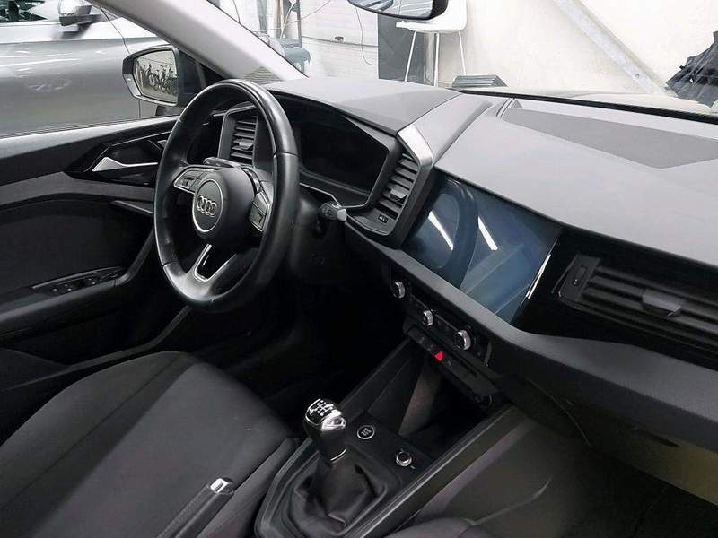 Audi A1 benzina 2021 - rate, avans zero, garantie - 2021 - 13.350 EUR - imagine 5