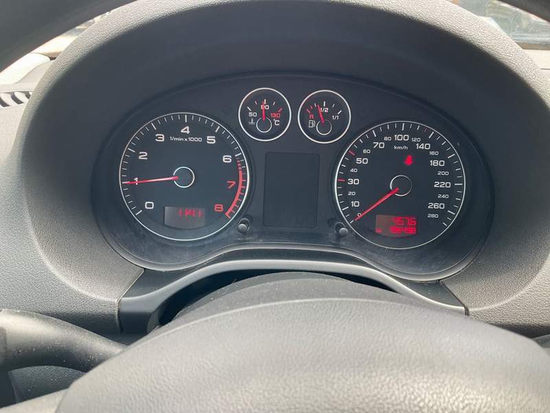 Audi A3 1.6TDi - rate, avans zero, garantie - 2010 - 5.750 EUR - imagine 7