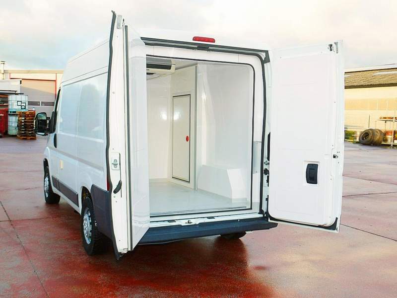 Peugeot Boxer frigorifica congelare -20"C 230V - 2018 - 14.900 EUR - imagine 3