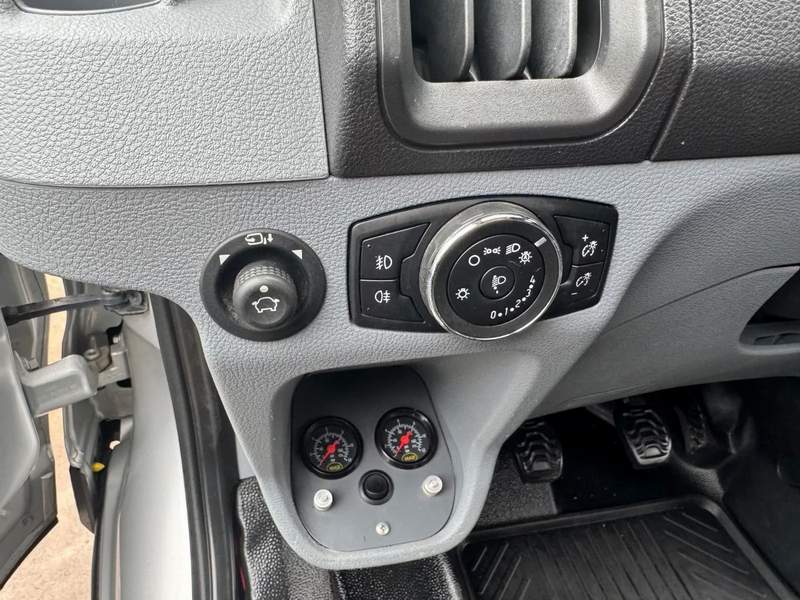 Ford Transit MIXT marfa si persoane - 2018 - 17.450 EUR - imagine 11