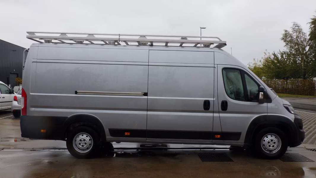 Peugeot Boxer tip Service mobil - Dealer auto IASI - 2019 - 14.990 EUR - imagine 2