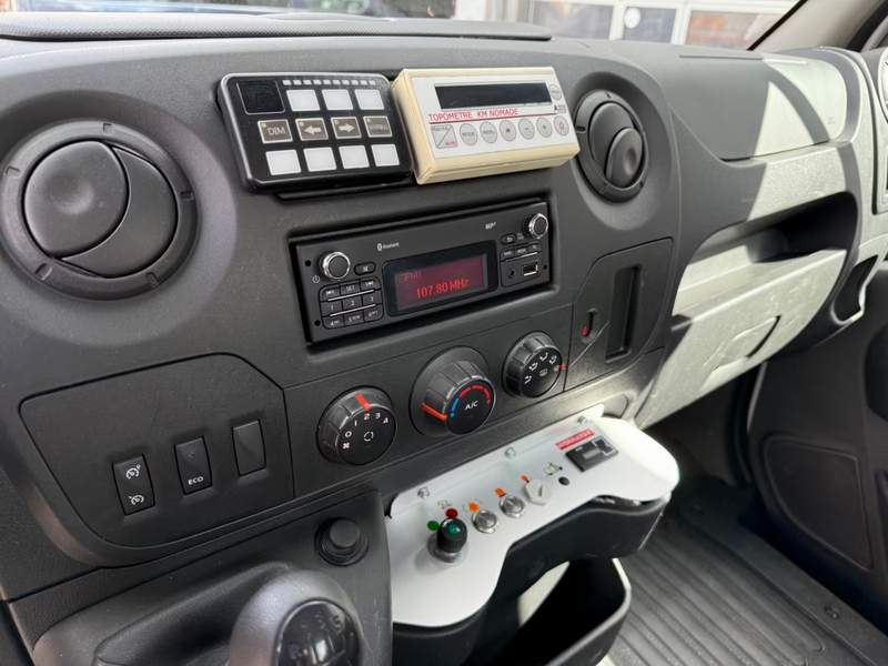 Renault Master cu Nacela - lucru la inaltime - 2020 - 22.300 EUR - imagine 12