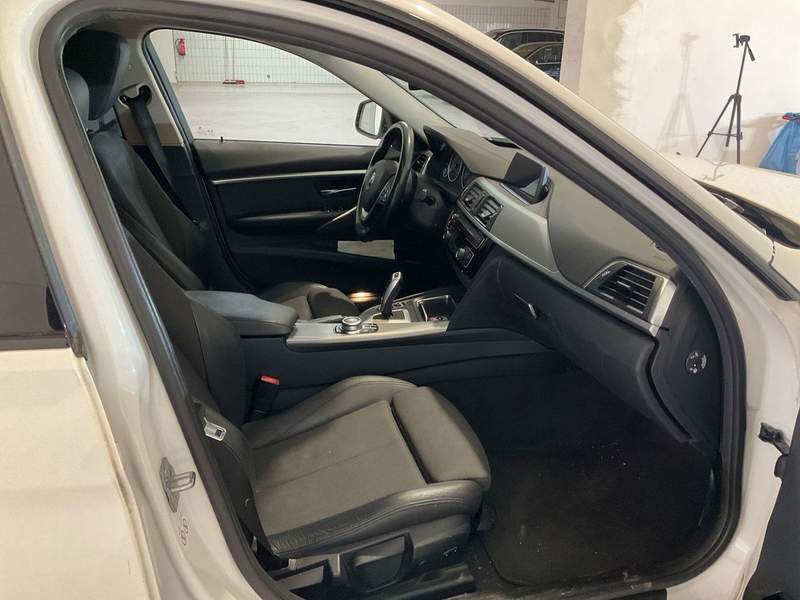 BMW 320i EURO6 - rate, avans zero, garantie - 2019 - 16.200 EUR - imagine 9