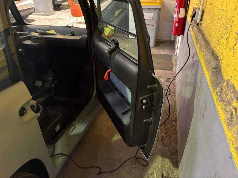 Citroen AMI full electric, masina oras, permis 16 ani - 2024 - 9.050 EUR - imagine 12