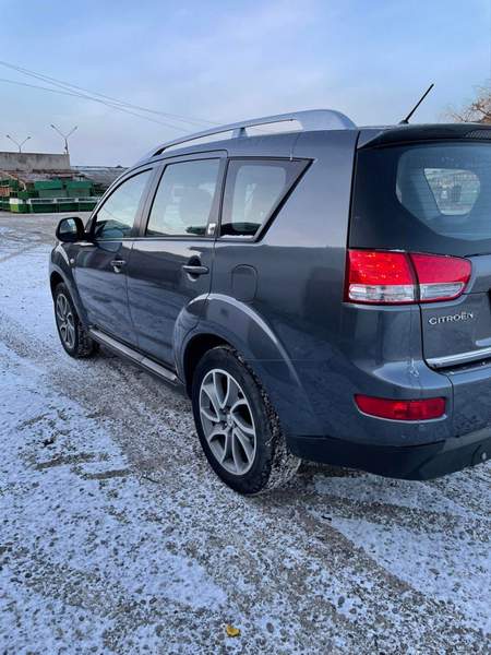 Citroen C-Crosser 2.2HDi SUV 4x4 automat SUV automat 4x4 i - 2011 - 4.990 EUR - imagine 3