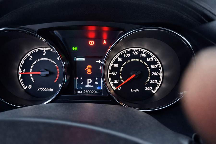 Citroen C-Crosser 2.2HDi SUV 4x4 automat SUV automat 4x4 i - 2011 - 4.990 EUR - imagine 8