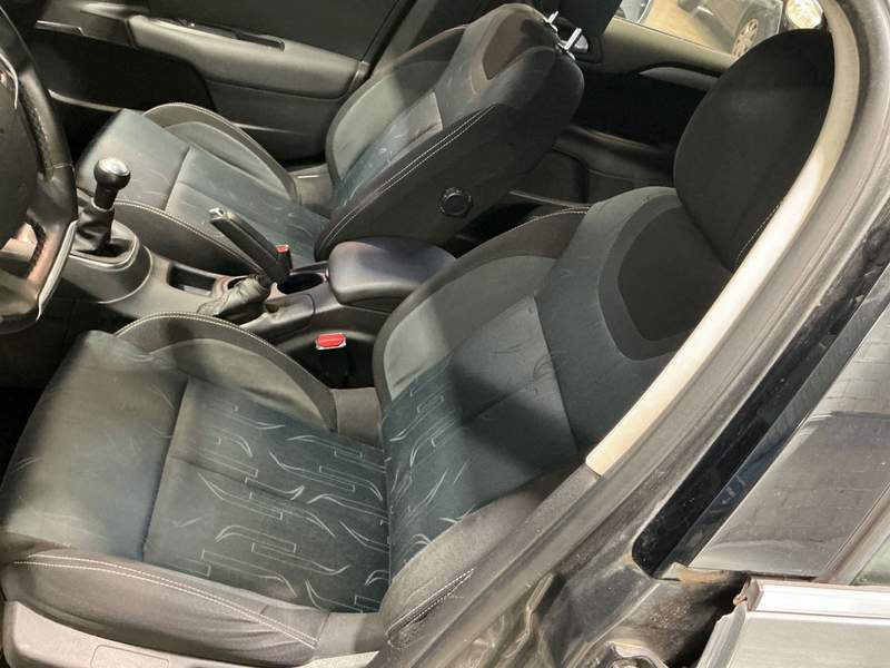 Citroen C4 1.6e-HDi 92CP - rate, garantie - 2013 - 5.500 EUR - imagine 7