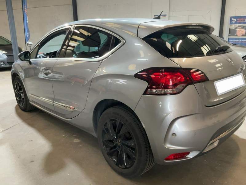 DS Automobile DS4 2.0BlueHDi 150CP -manual - rate, garantie - 2017 - 8.820 EUR - imagine 3