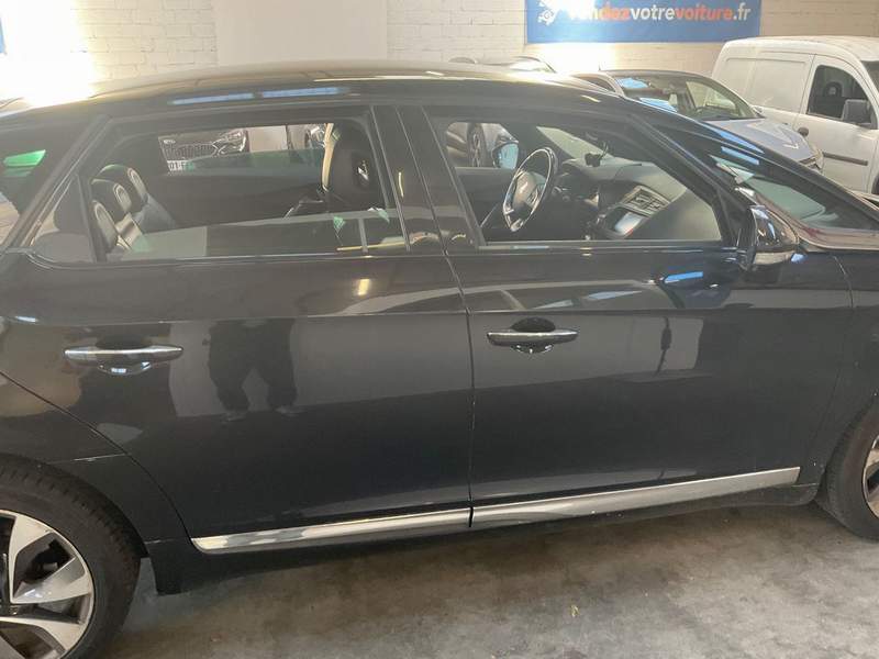 Citroen DS5 2.0HDi 180CP automat - rate, garantie 12 luni - 2015 - 8.900 EUR - imagine 6
