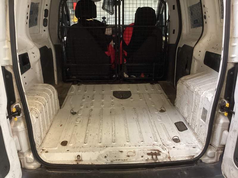 Citroen NEMO - autoutilitara mica, ieftina, rate, avans 0 - 2011 - 4.350 EUR - imagine 3