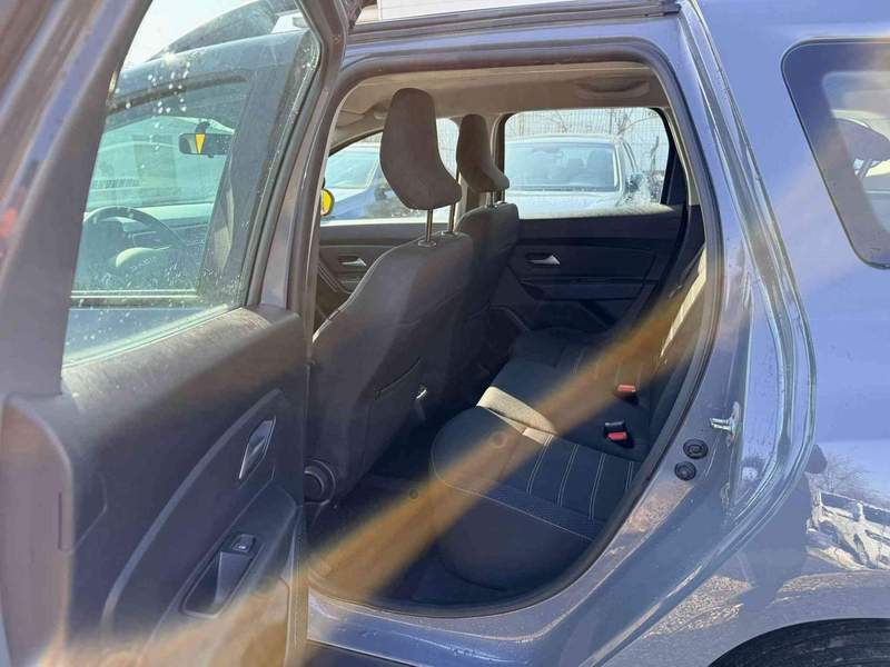 DACIA Duster 1.3L benzina - 2024 - 16.350 EUR - imagine 7