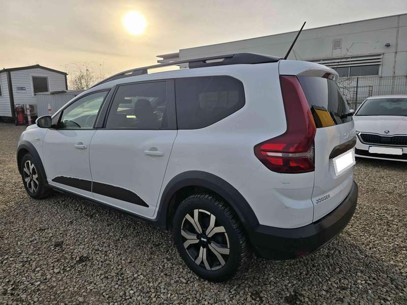 DACIA Jogger GPL in rate, leasing, garantie - 2023 - 12.400 EUR - imagine 5