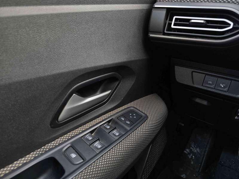 DACIA Jogger GPL in rate, leasing, garantie - 2023 - 12.400 EUR - imagine 13