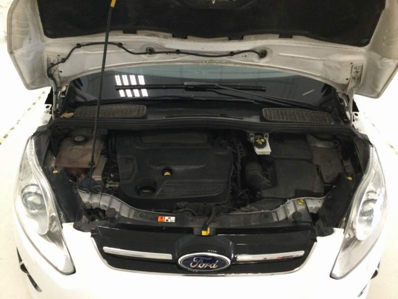 Ford GRAND C-MAX cu 7 locuri EURO5 - 2015 - 6.550 EUR - imagine 10