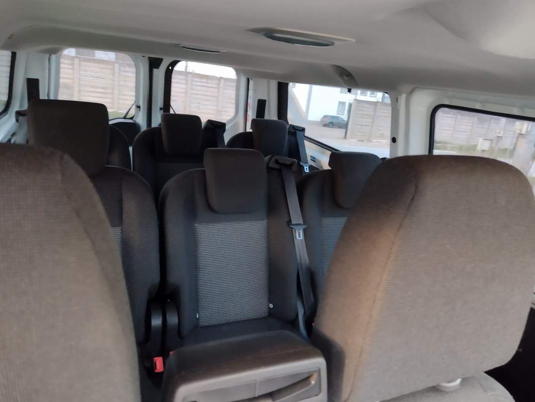 Ford CUSTOM 8+1 locuri - ampatament lung - 2015 - 12.750 EUR - imagine 10