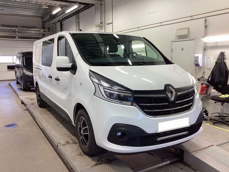 Renault Trafic mixt L2H1 - rate, leasing, garantie - 2021 - 18.950 EUR - imagine 3