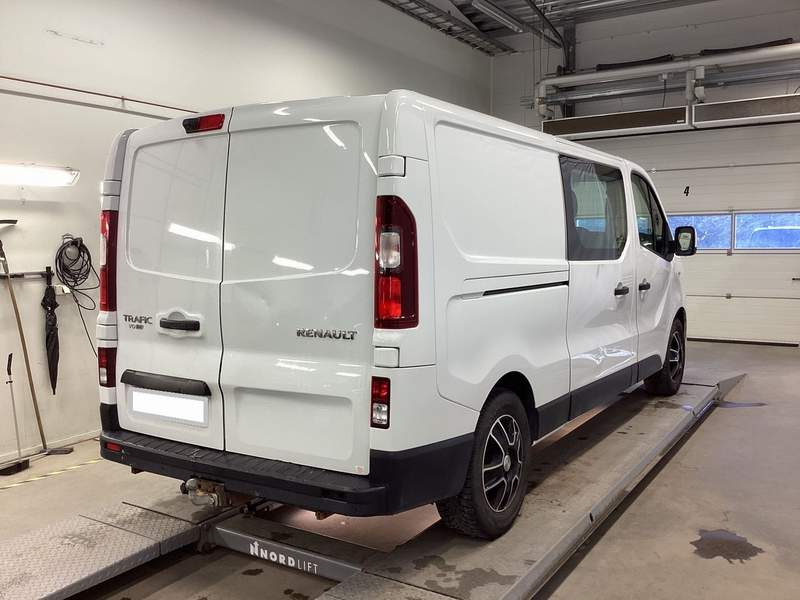 Renault Trafic mixt L2H1 - rate, leasing, garantie - 2021 - 18.950 EUR - imagine 2