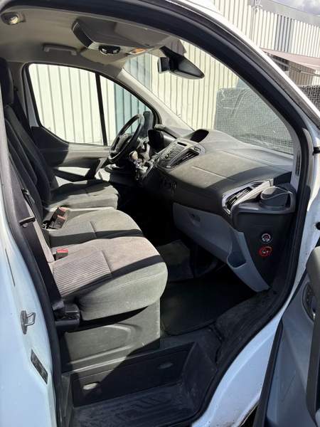 Ford Transit Custom 2.2TDCi - 2015 - 9.900 EUR - imagine 8