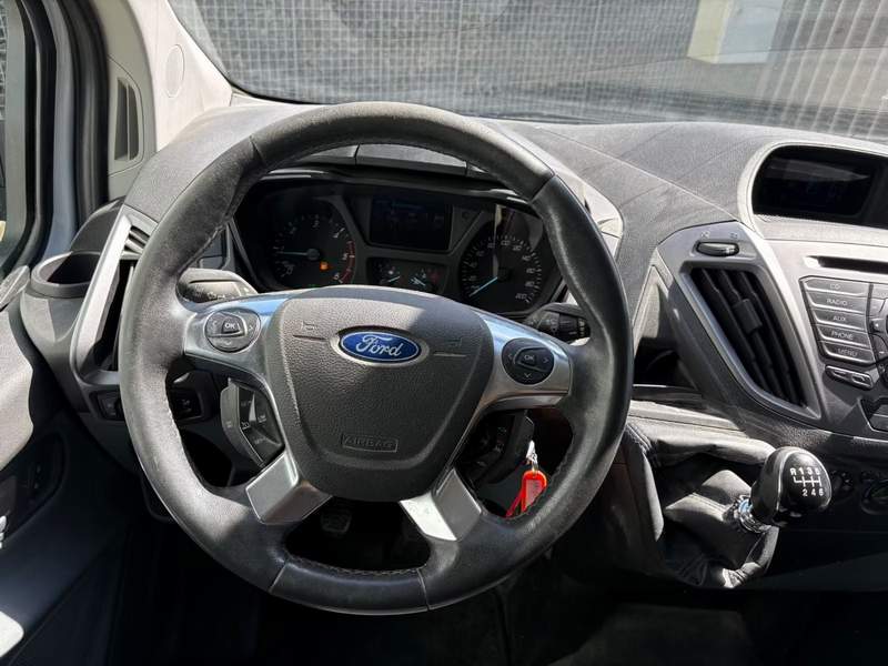 Ford Transit Custom 2.2TDCi - 2015 - 9.900 EUR - imagine 9