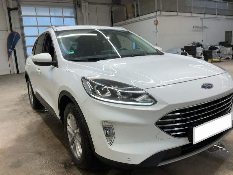 Ford KUGA benzina 1.5i in leasing, rate, garantie - 2022 - 12.800 EUR