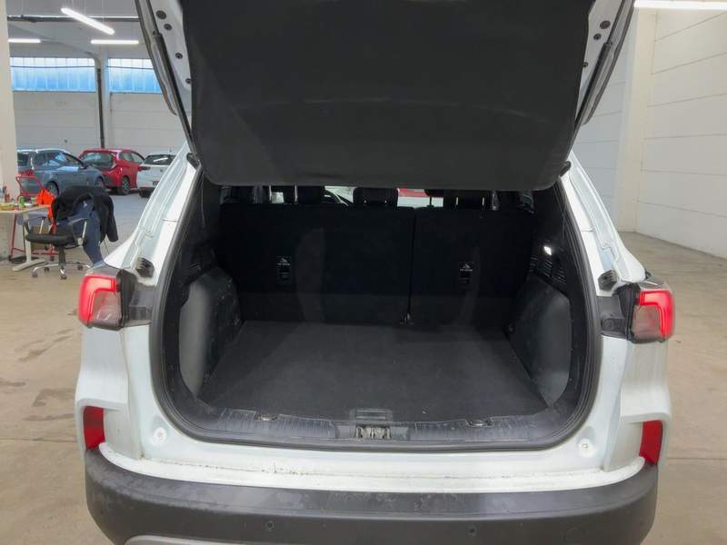 Ford KUGA benzina 1.5i in leasing, rate, garantie - 2022 - 12.800 EUR - imagine 5