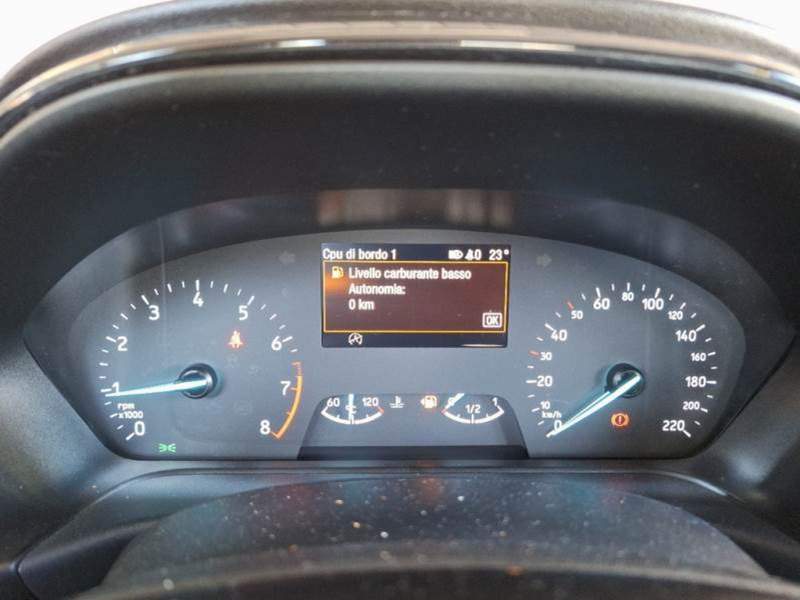 Ford Puma Hybrid benzina, cutie manuala - 2022 - 11.850 EUR - imagine 10