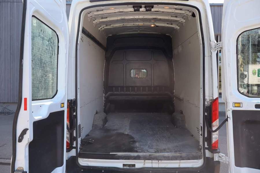 Ford Transit cabina dubla 6 locuri - rate, avans 0 - 2020 - 19.150 EUR - imagine 6