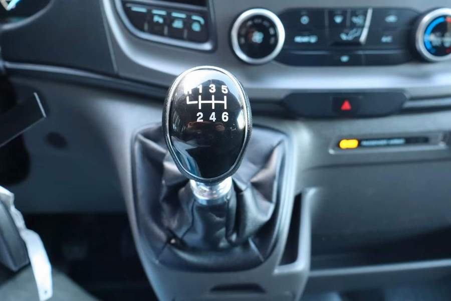 Ford Transit cabina dubla 6 locuri - rate, avans 0 - 2020 - 19.150 EUR - imagine 15