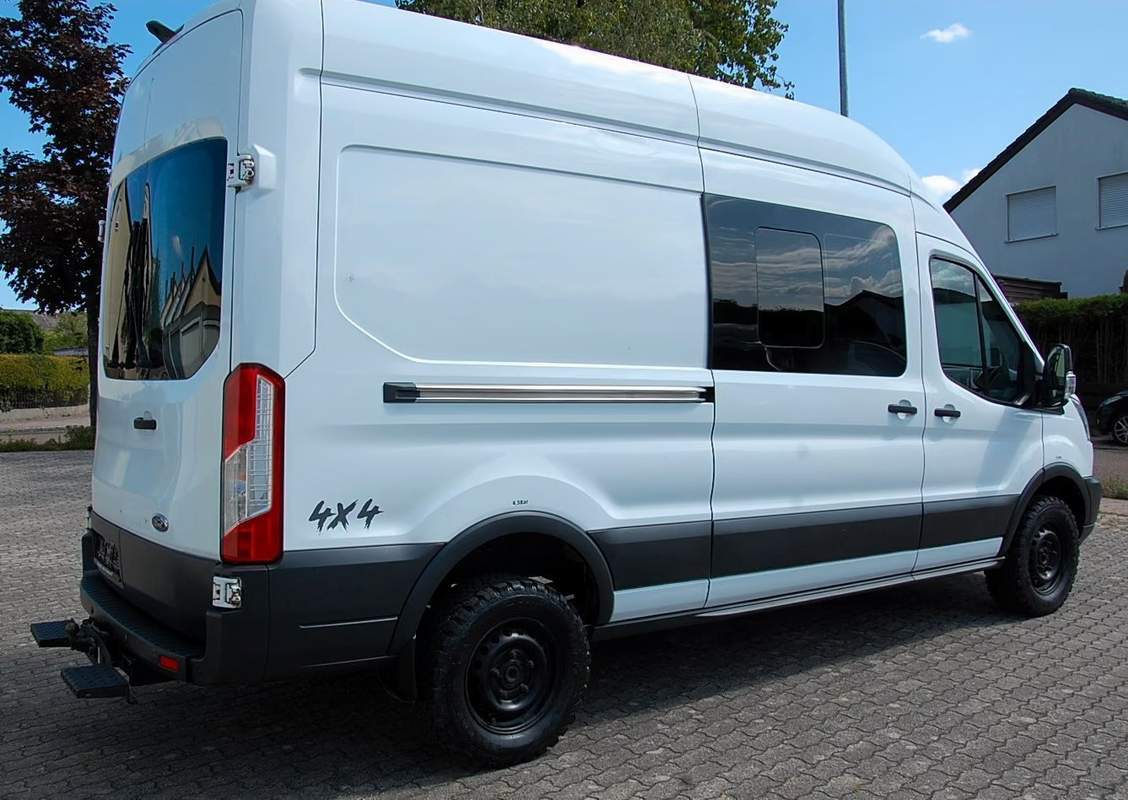 Ford Transit 4x4  6 locuri suprainaltat rate, garantie - 2016 - 20.650 EUR - imagine 2