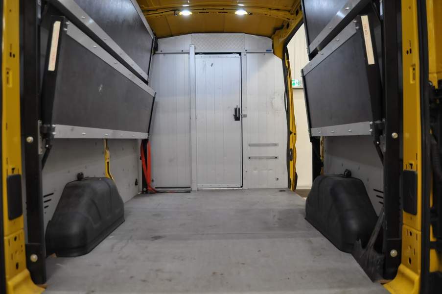 Ford TRANSIT 2.0TDCi L2H2 - rate, leasing - 2019 - 9.990 EUR - imagine 8