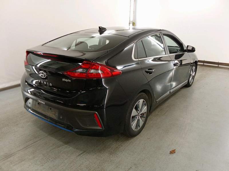 Hyundai IONIQ HYBRID 1.6 benzina - rate, leasing, cash - 2019 - 13.800 EUR - imagine 2