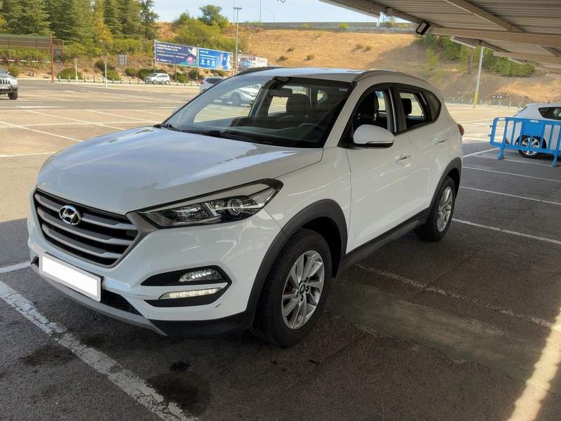 Hyundai Tucson 1.6 benzina - cutie manuala, rate, garantie - 2016 - 10.690 EUR