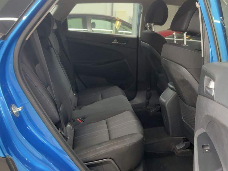 Hyundai Tucson 1.6 benzina, manual, rate, garantie - 2016 - 9.650 EUR - imagine 11