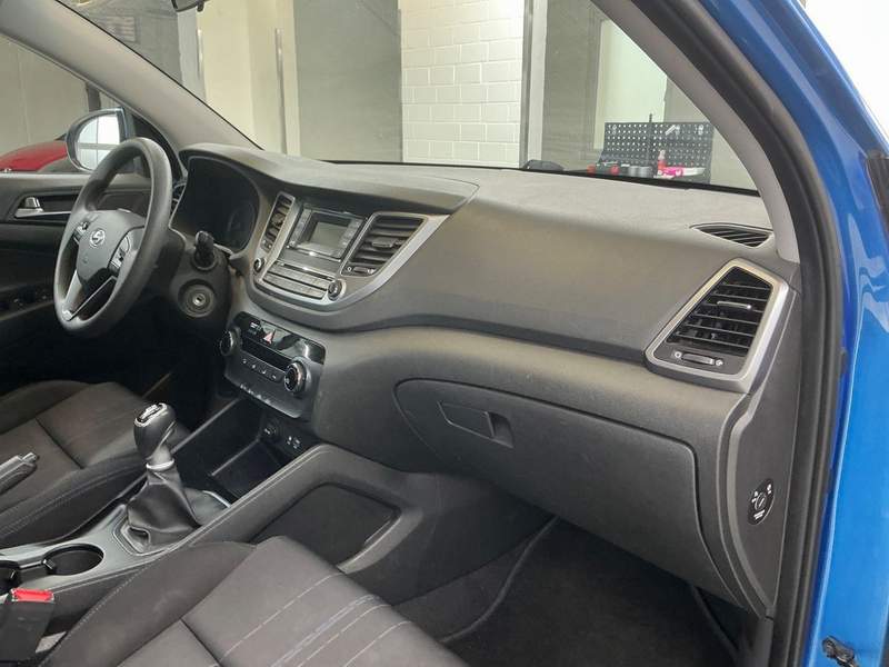 Hyundai Tucson 1.6 benzina, manual, rate, garantie - 2016 - 9.650 EUR - imagine 15