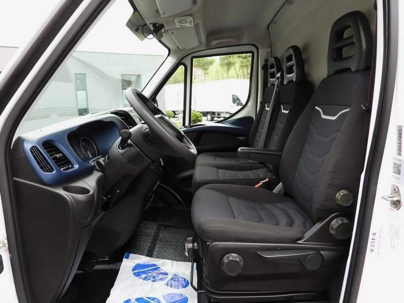 Iveco Daily Frigo congelare si refrigerare - doua camere - 2021 - 29.590 EUR - imagine 10