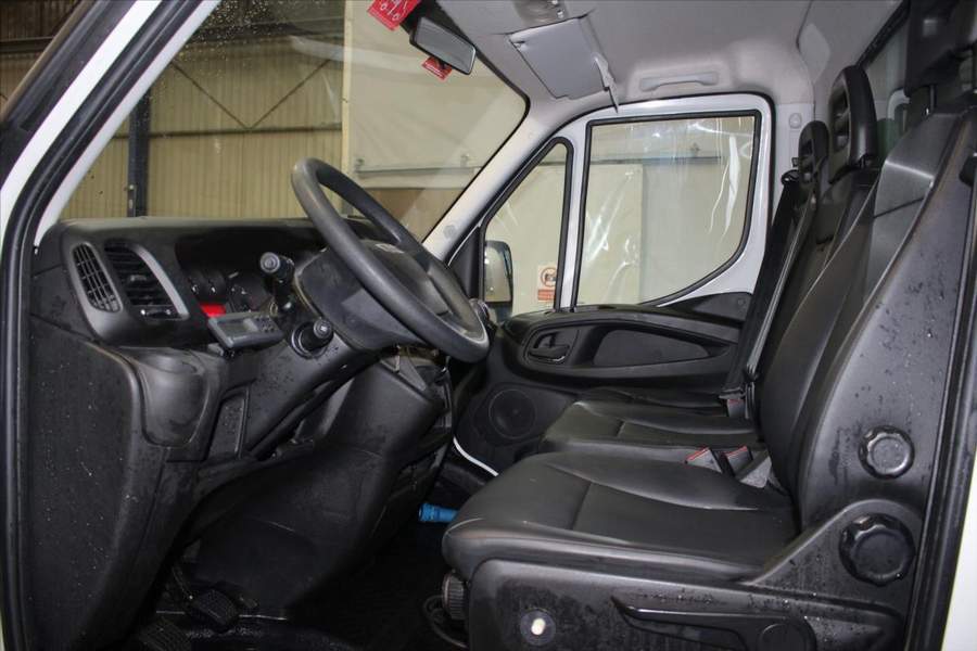 Iveco DAILY FRIGO - Roti duble - 2019 - 21.700 EUR - imagine 2