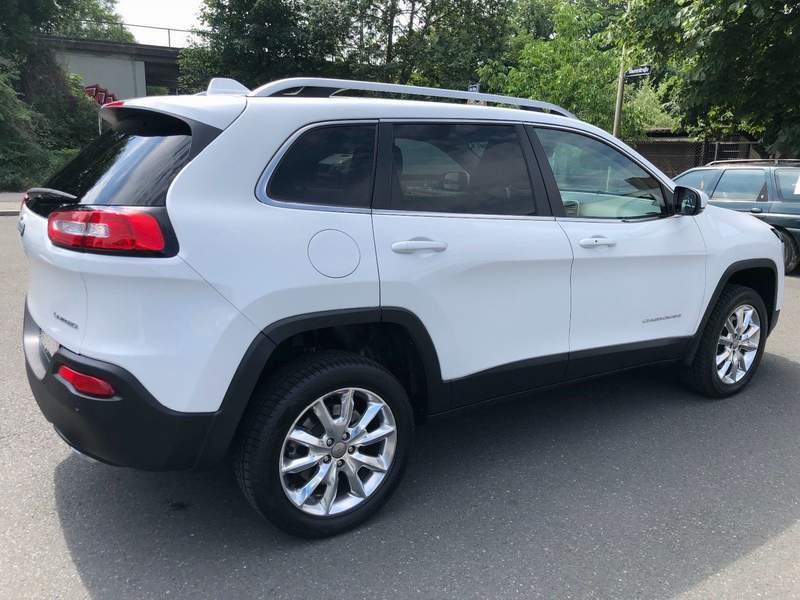Jeep Cherokee 2.0L AUTOMATIK, piele, navigatie - 2015 - 18.445 EUR - imagine 2
