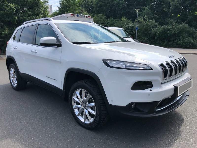 Jeep Cherokee 2.0L AUTOMATIK, piele, navigatie - 2015 - 18.445 EUR - imagine 3