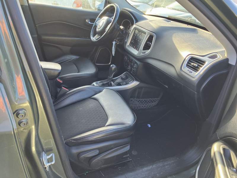 Jeep Compass 4x4 2.0TDi, SUV automat, leasing, garantie - 2020 - 14.600 EUR - imagine 8