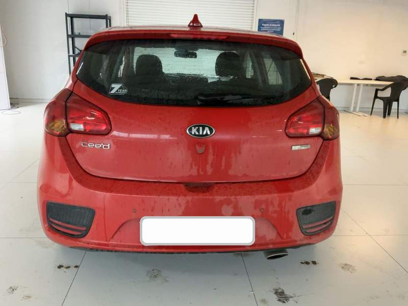 Kia Ceed 1.6CRDi ideala Bolt, Uber - avans zero - 2018 - 8.850 EUR - imagine 4