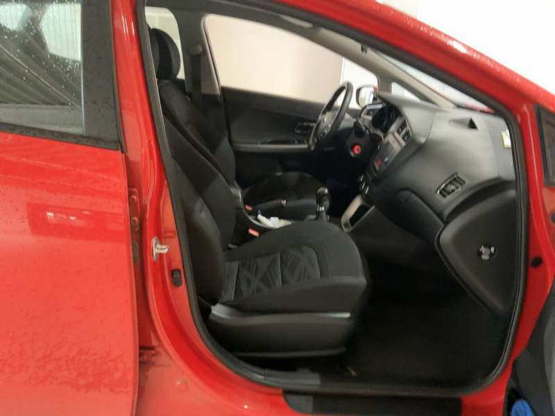 Kia Ceed 1.6CRDi ideala Bolt, Uber - avans zero - 2018 - 8.850 EUR - imagine 12